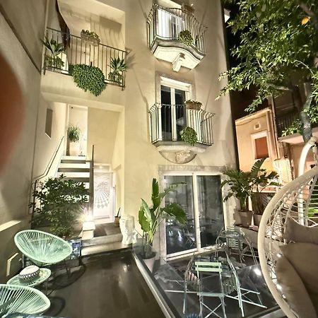 Villa D'Orville Luxury Suites Taormina Exterior foto