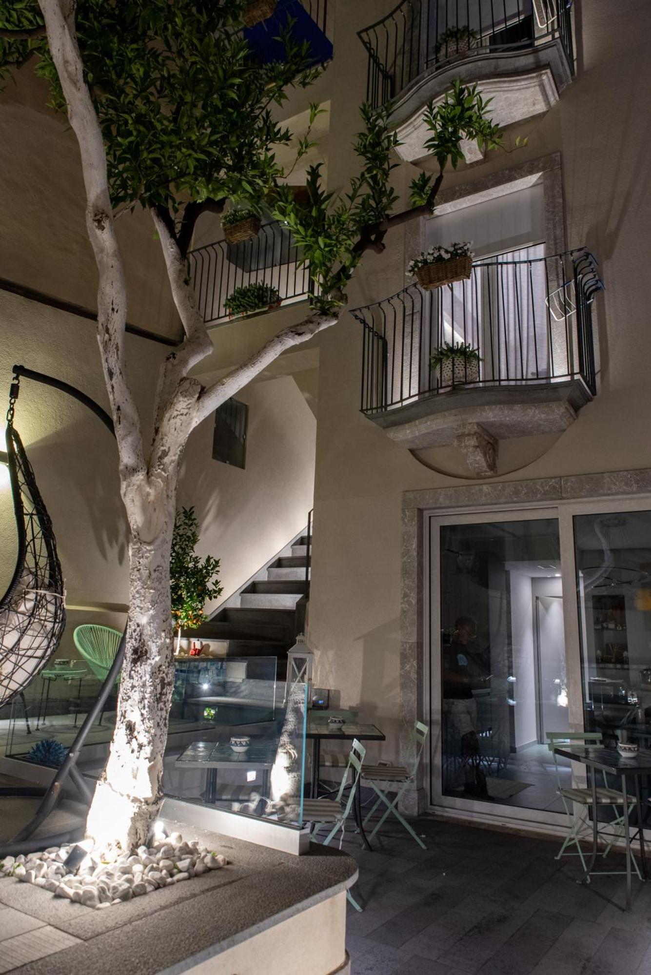 Villa D'Orville Luxury Suites Taormina Exterior foto