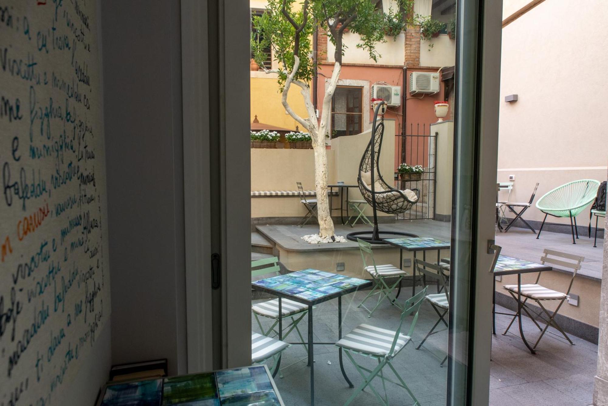 Villa D'Orville Luxury Suites Taormina Exterior foto