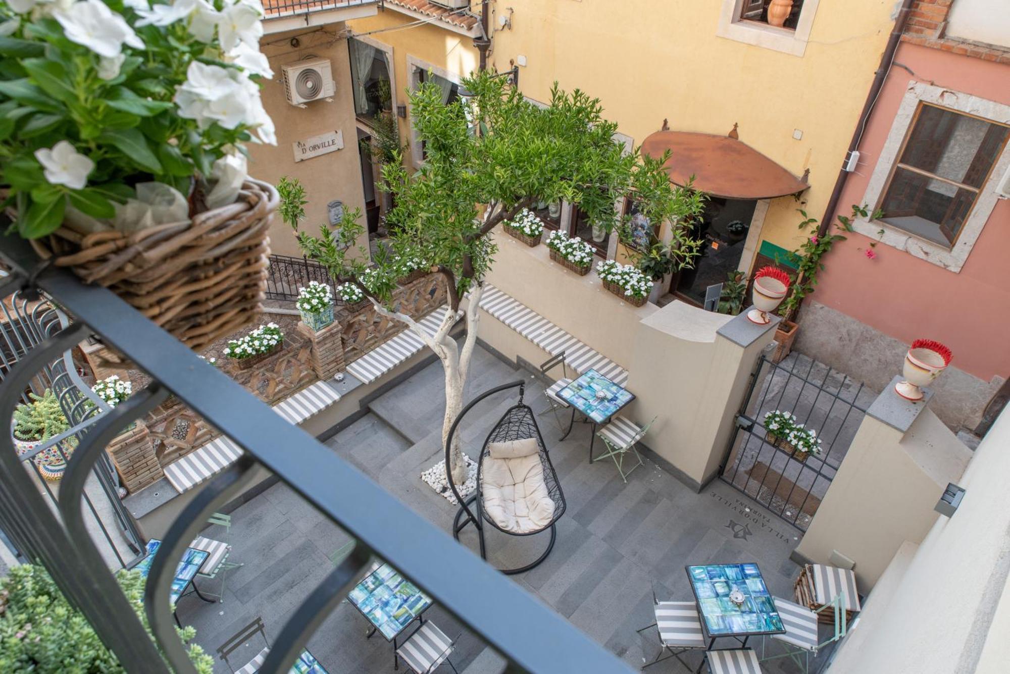 Villa D'Orville Luxury Suites Taormina Exterior foto