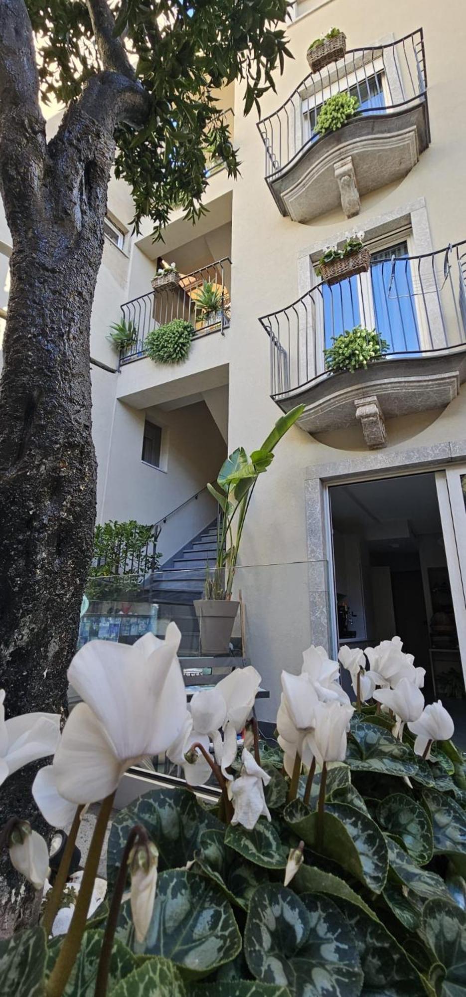 Villa D'Orville Luxury Suites Taormina Exterior foto