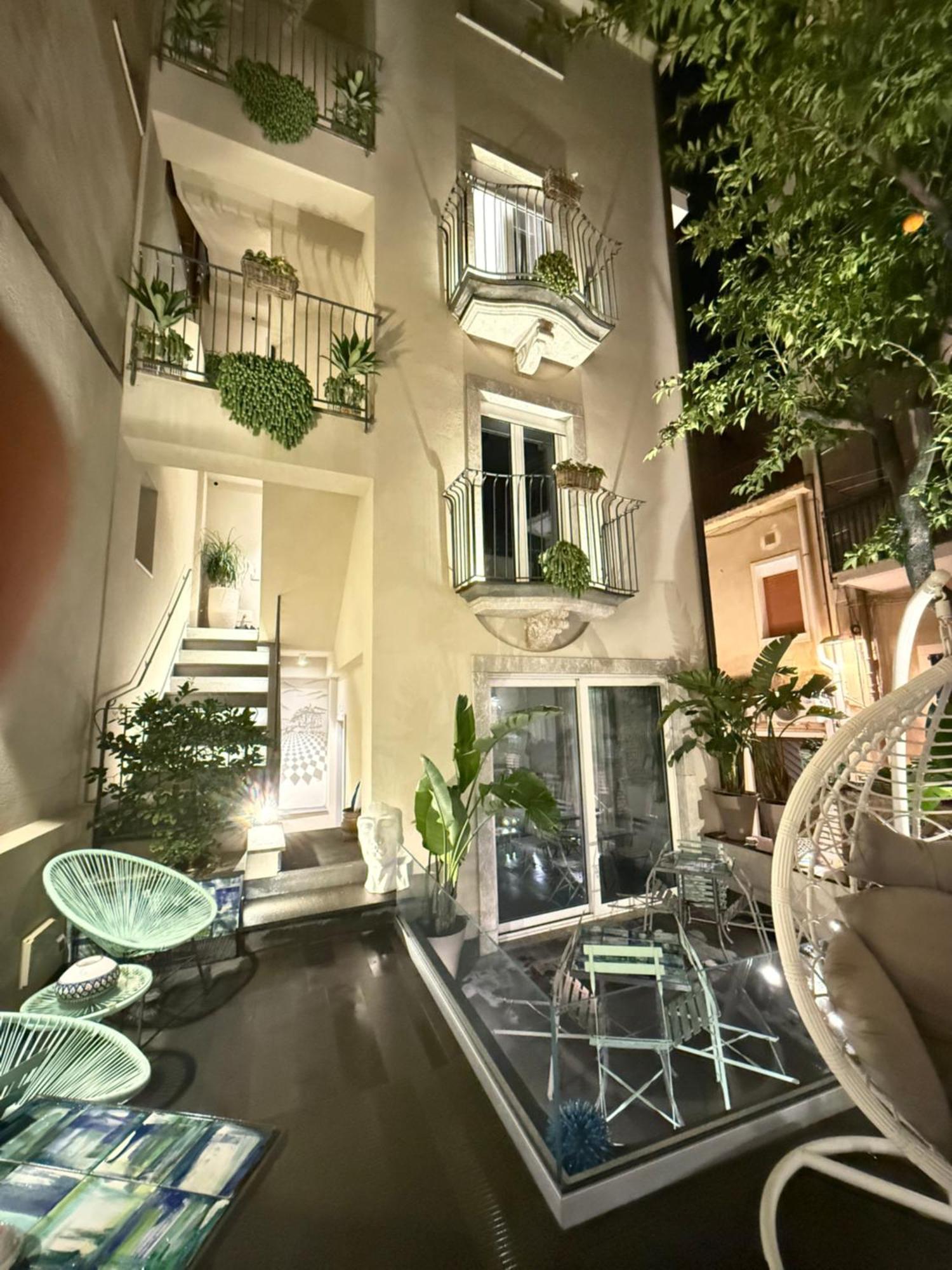 Villa D'Orville Luxury Suites Taormina Exterior foto